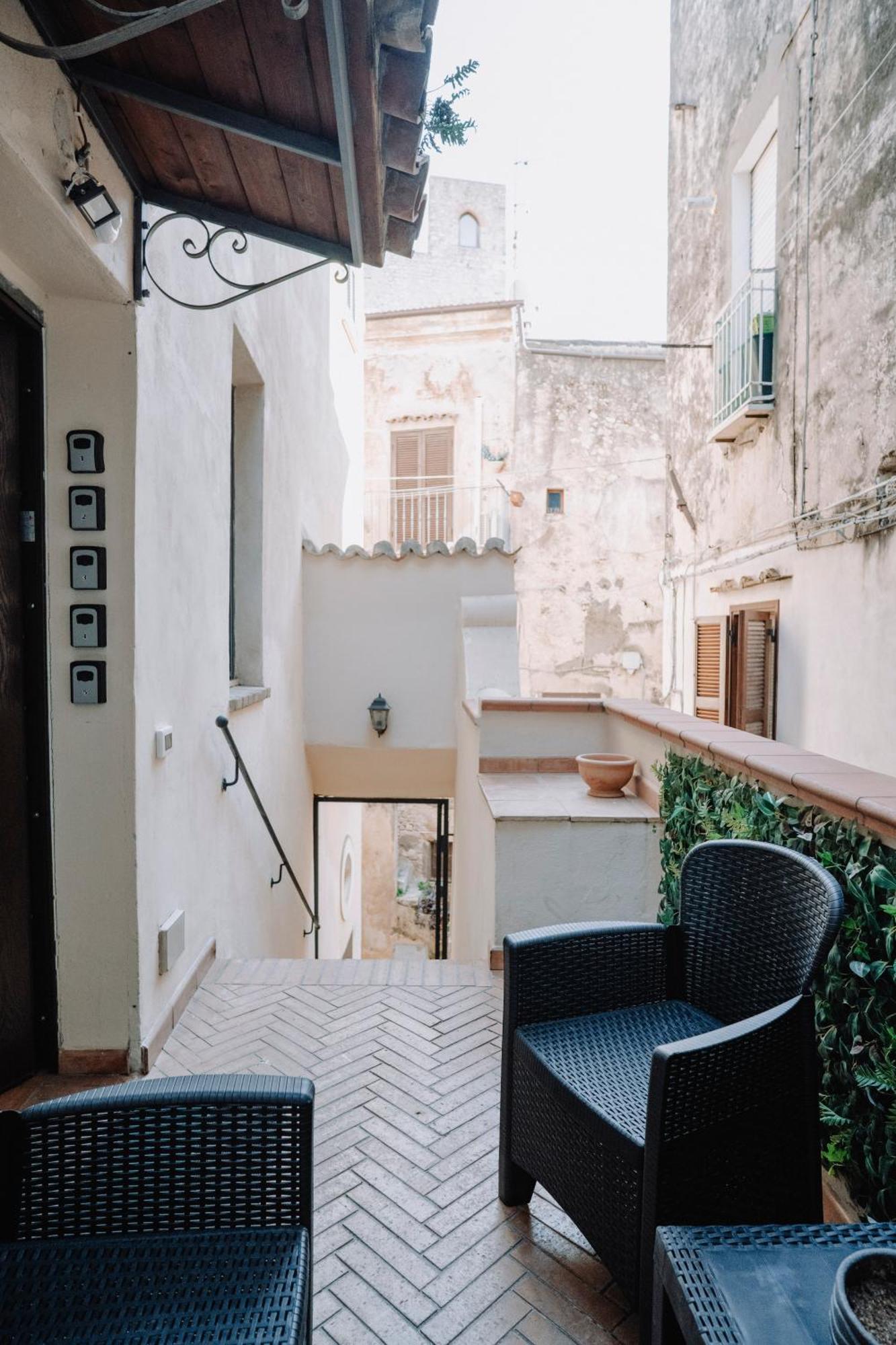 Bonne Nuit Terracina Bed & Breakfast Ngoại thất bức ảnh